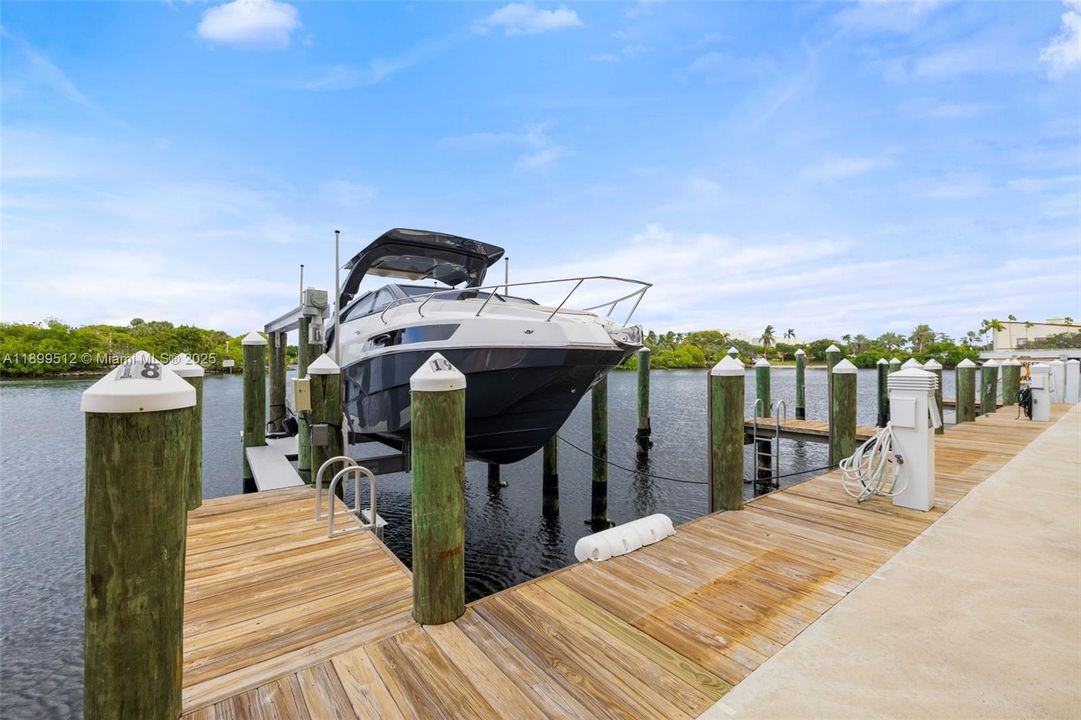 For Sale: $2,400,000 (3 beds, 3 baths, 2251 Square Feet)
