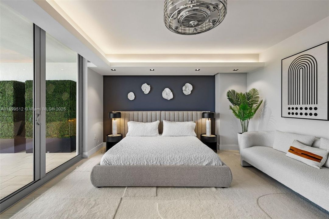 For Sale: $2,400,000 (3 beds, 3 baths, 2251 Square Feet)