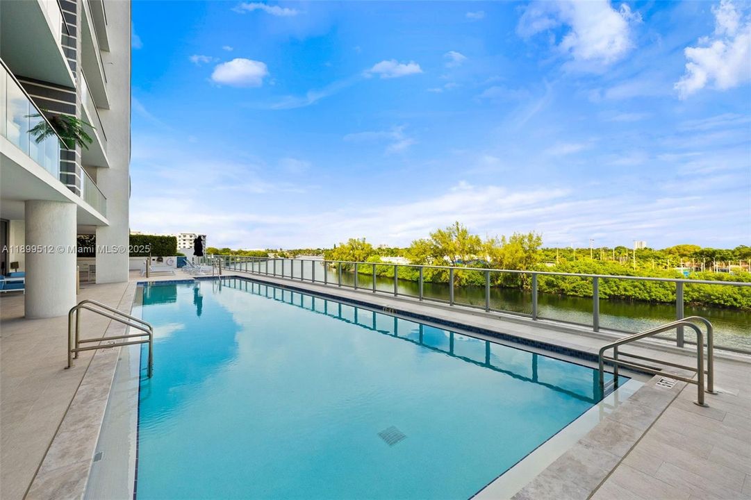 For Sale: $2,400,000 (3 beds, 3 baths, 2251 Square Feet)