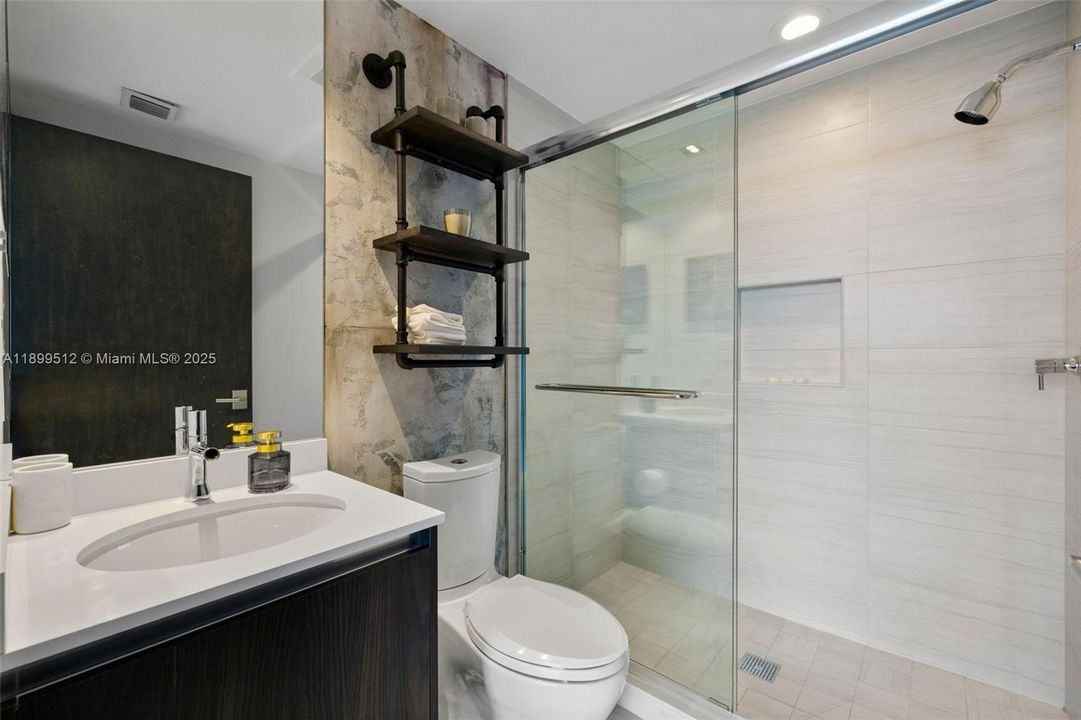 For Sale: $2,400,000 (3 beds, 3 baths, 2251 Square Feet)