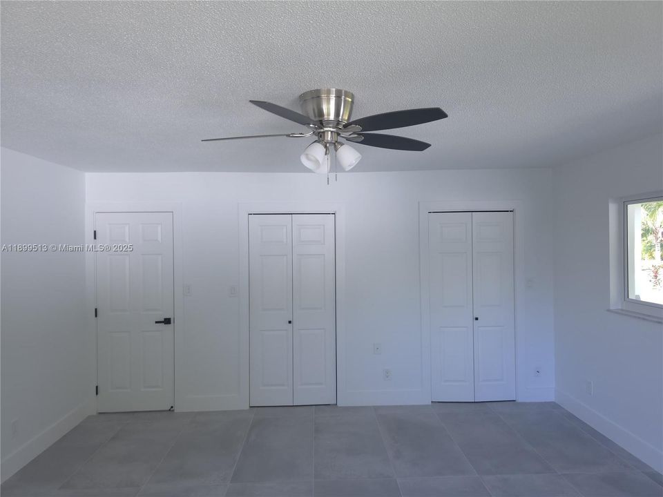 For Sale: $799,900 (3 beds, 2 baths, 1862 Square Feet)