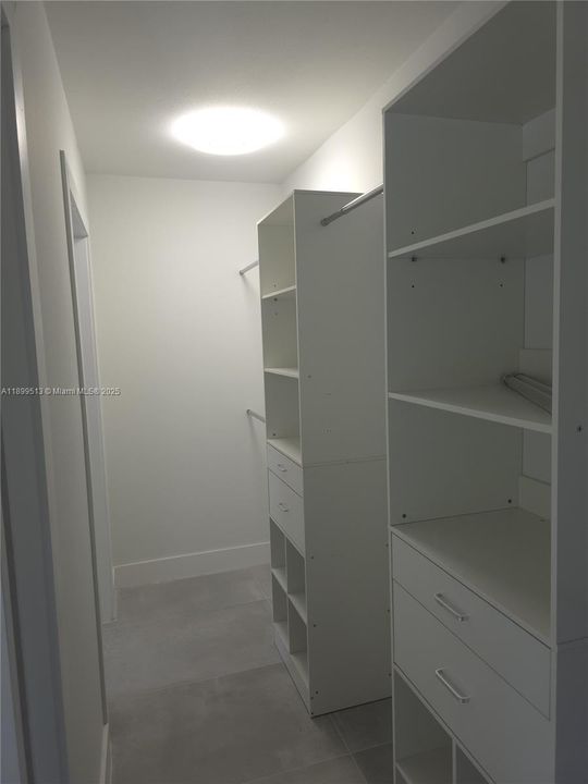 For Sale: $799,900 (3 beds, 2 baths, 1862 Square Feet)