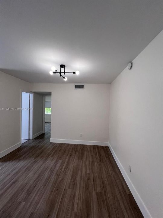 Recently Sold: $300,000 (2 beds, 2 baths, 750 Square Feet)