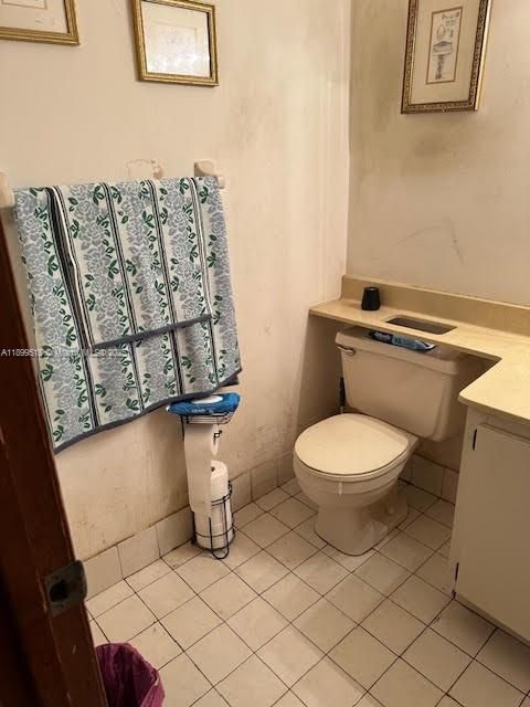 For Sale: $675,000 (4 beds, 2 baths, 2276 Square Feet)