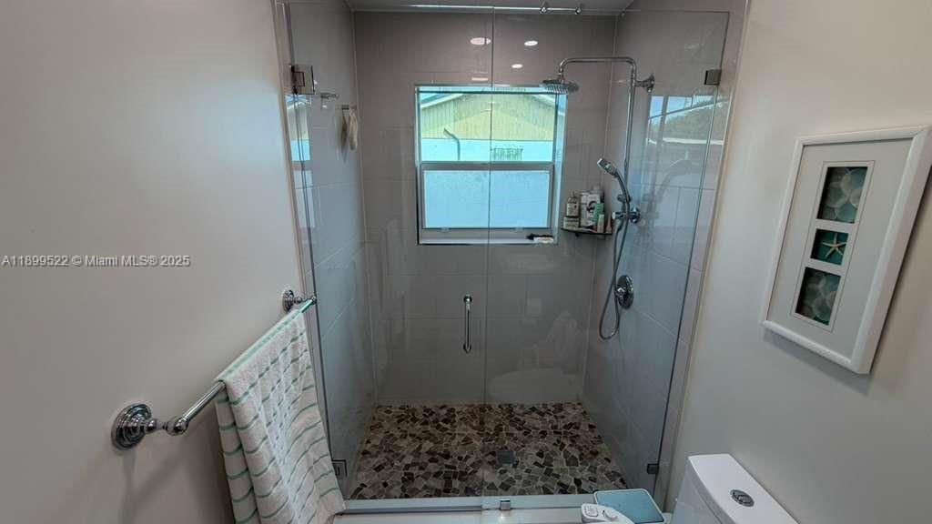 For Sale: $724,900 (3 beds, 2 baths, 1738 Square Feet)