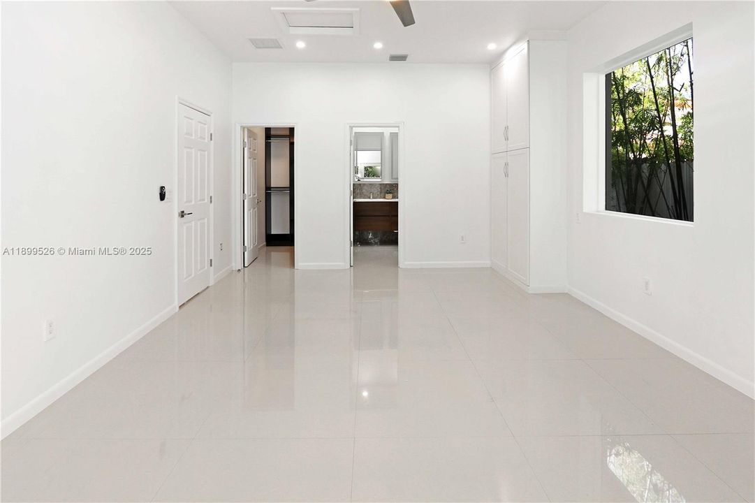 待售: $849,000 (4 贝兹, 4 浴室, 2513 平方英尺)