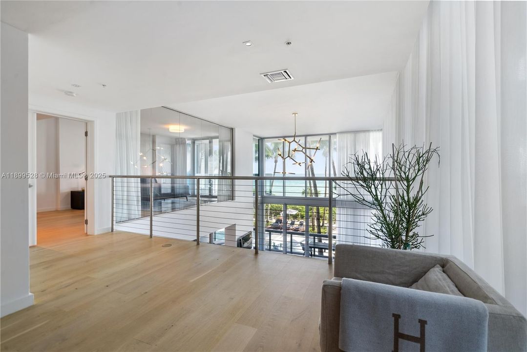 В аренду: $35,000 (3 спален, 3 ванн, 3385 Квадратных фут)