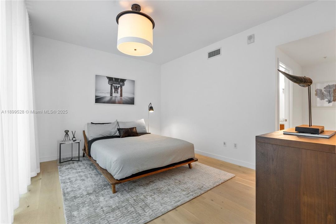 В аренду: $35,000 (3 спален, 3 ванн, 3385 Квадратных фут)