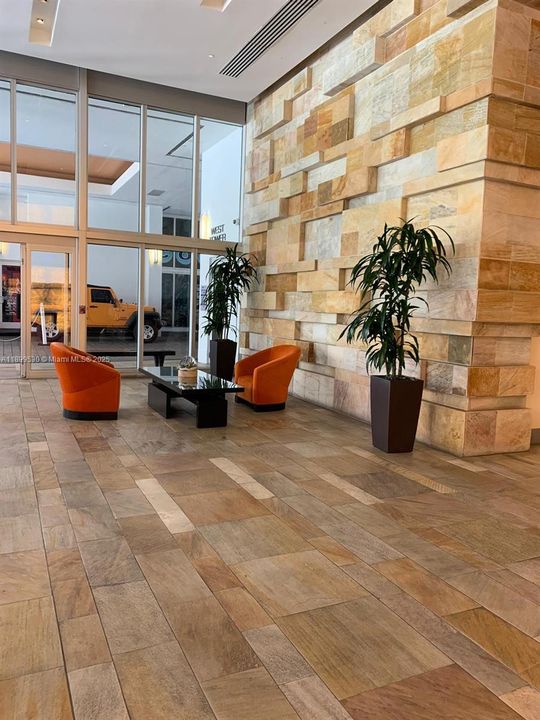 Recently Rented: $3,900 (2 beds, 2 baths, 1111 Square Feet)