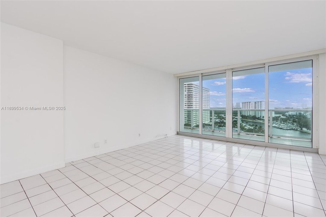 Recently Rented: $2,250 (1 beds, 1 baths, 991 Square Feet)