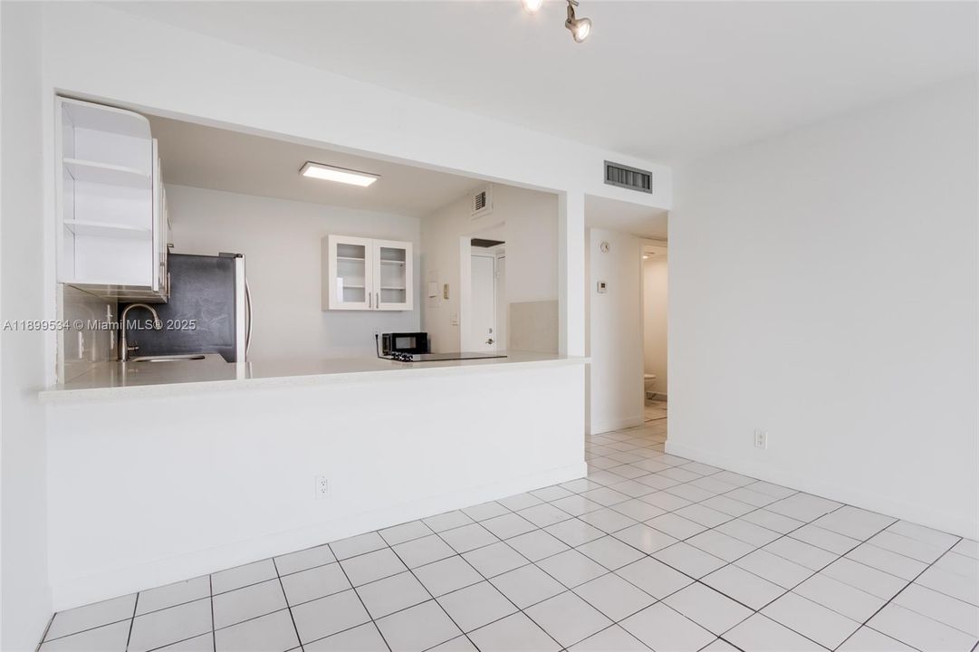 Recently Rented: $2,250 (1 beds, 1 baths, 991 Square Feet)