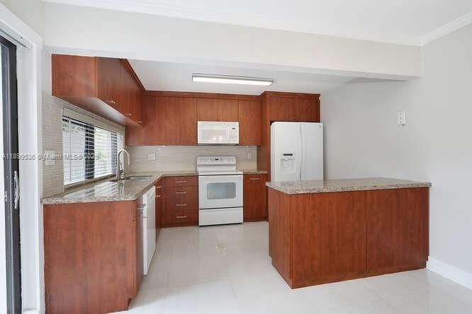 Active With Contract: $3,150 (2 beds, 1 baths, 1057 Square Feet)