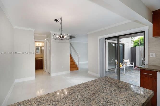 Active With Contract: $3,150 (2 beds, 1 baths, 1057 Square Feet)