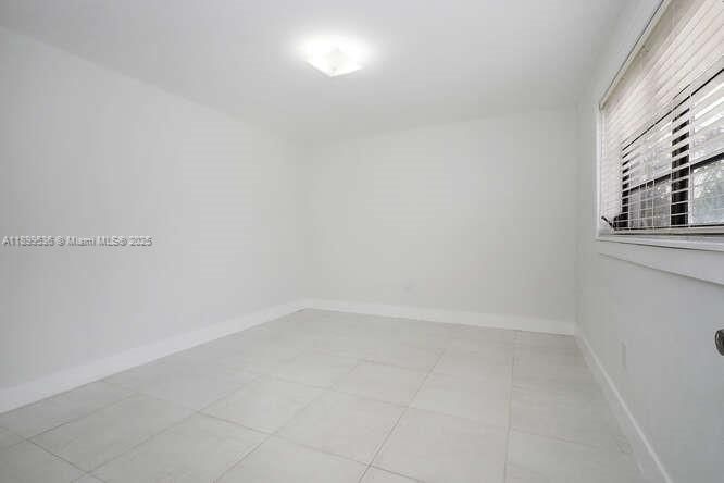 Active With Contract: $3,150 (2 beds, 1 baths, 1057 Square Feet)