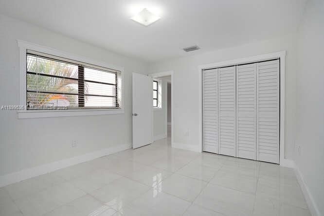 Active With Contract: $3,150 (2 beds, 1 baths, 1057 Square Feet)