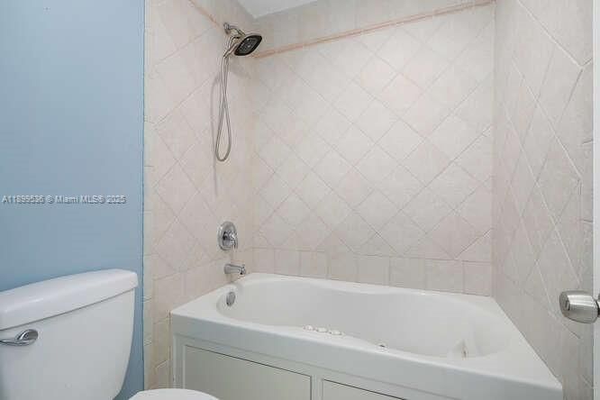 Active With Contract: $3,150 (2 beds, 1 baths, 1057 Square Feet)