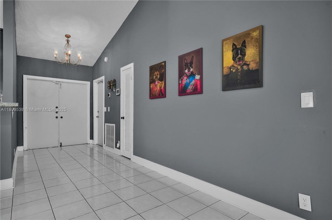 Active With Contract: $500,000 (3 beds, 2 baths, 1668 Square Feet)