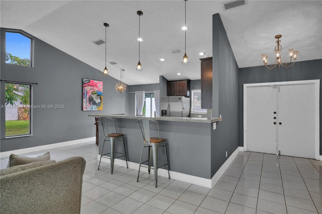 Active With Contract: $500,000 (3 beds, 2 baths, 1668 Square Feet)