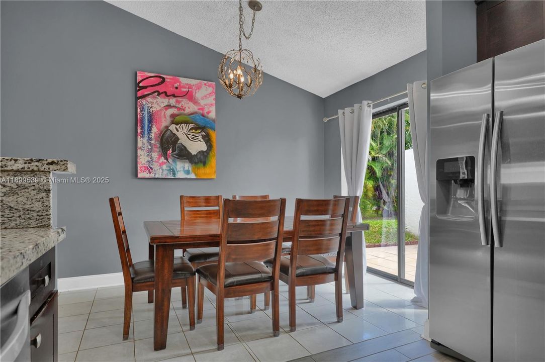 Active With Contract: $500,000 (3 beds, 2 baths, 1668 Square Feet)