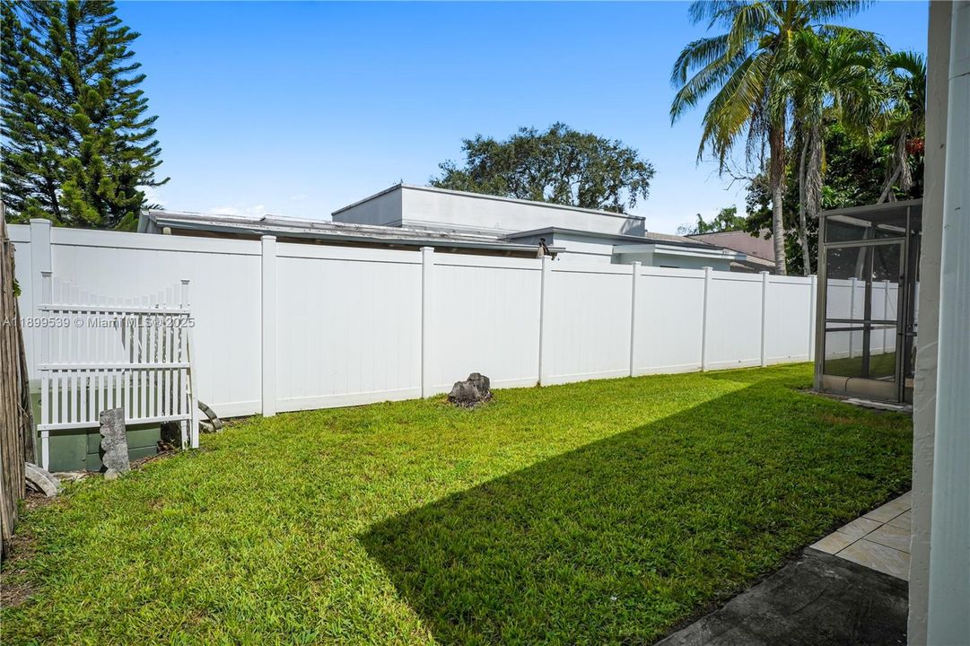 Active With Contract: $500,000 (3 beds, 2 baths, 1668 Square Feet)