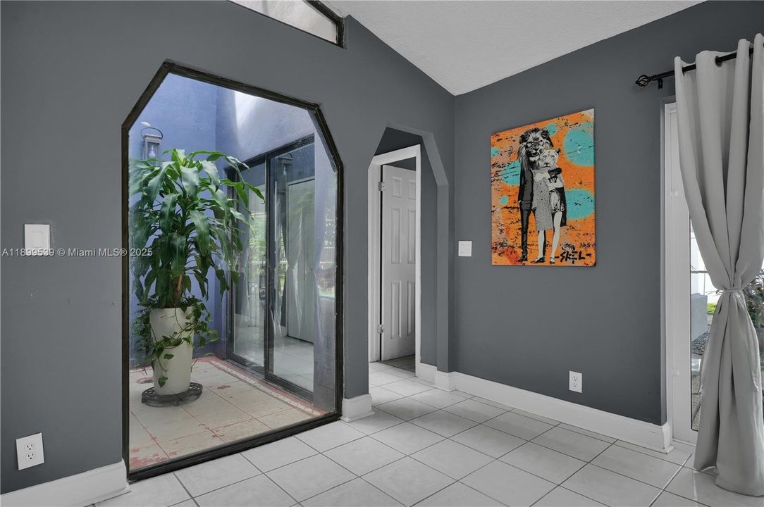 Active With Contract: $500,000 (3 beds, 2 baths, 1668 Square Feet)