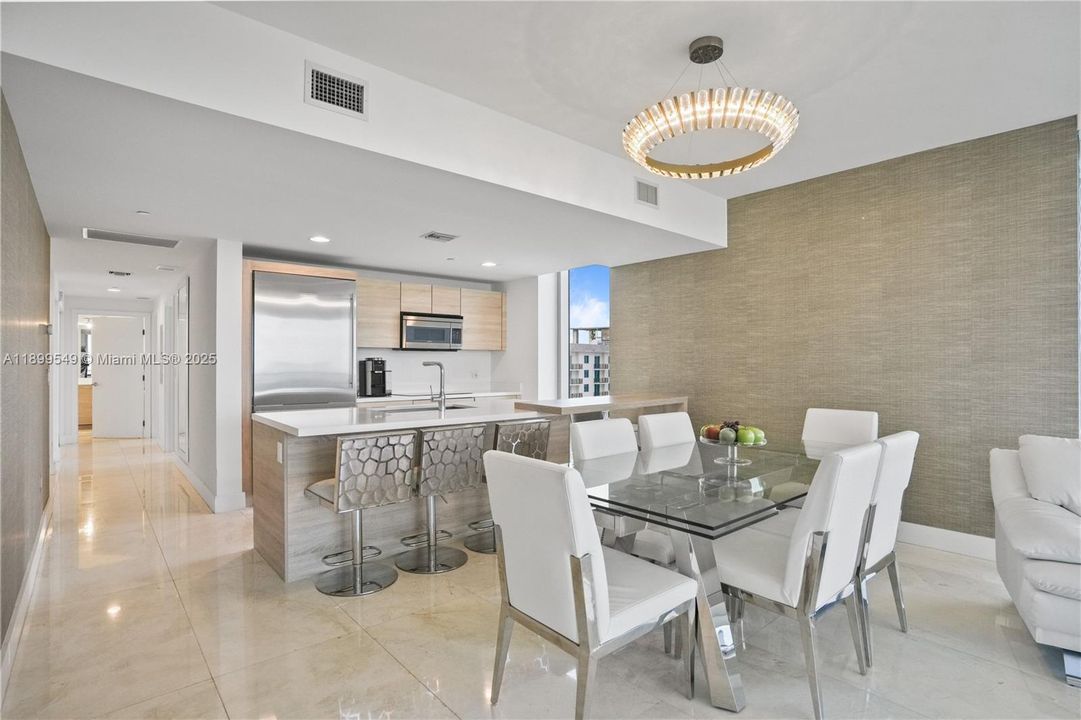 На продажу: $978,000 (3 спален, 3 ванн, 1556 Квадратных фут)