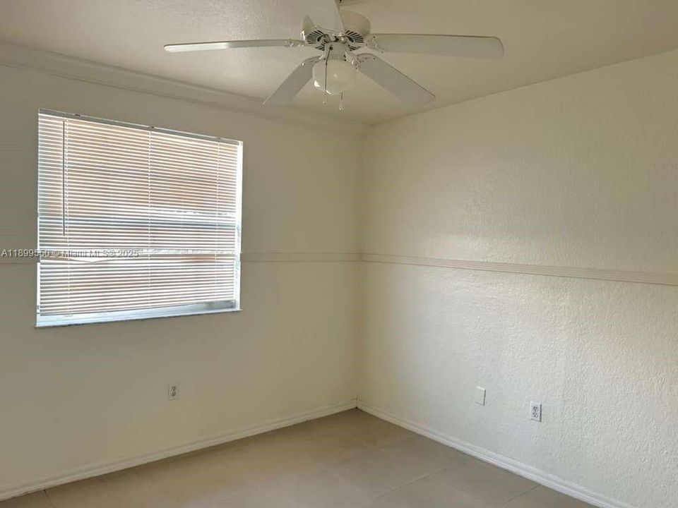 For Rent: $2,400 (2 beds, 1 baths, 1006 Square Feet)