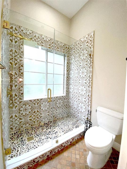 For Rent: $5,500 (3 beds, 3 baths, 2523 Square Feet)