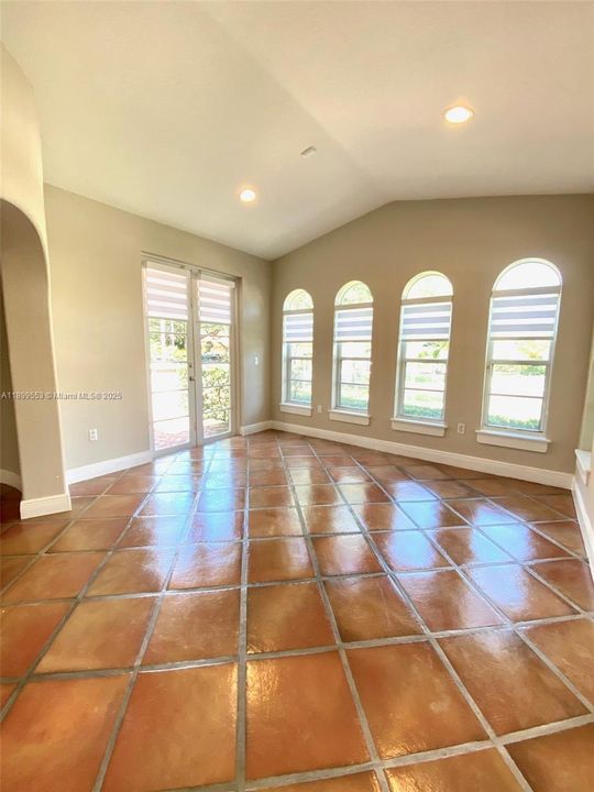 For Rent: $5,500 (3 beds, 3 baths, 2523 Square Feet)