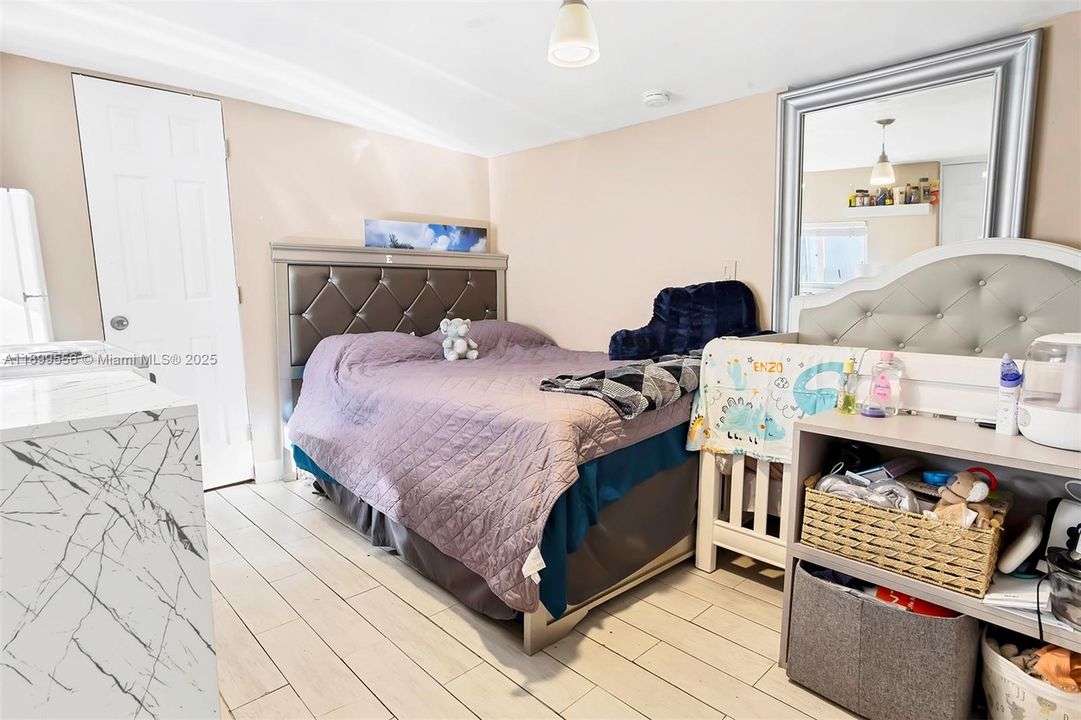 For Sale: $565,000 (3 beds, 2 baths, 1244 Square Feet)