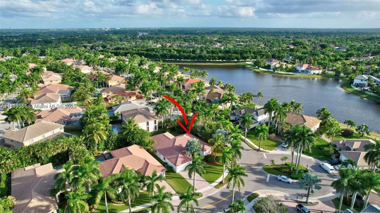 Recently Rented: $6,790 (4 beds, 3 baths, 2716 Square Feet)