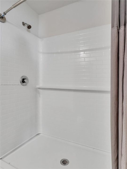 待售: $255,000 (3 贝兹, 2 浴室, 1551 平方英尺)