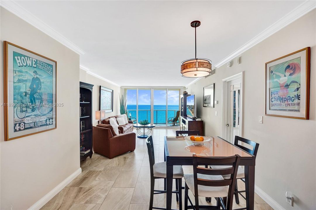 For Sale: $524,900 (1 beds, 1 baths, 835 Square Feet)