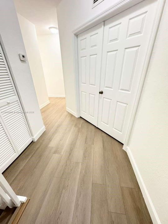 Active With Contract: $2,500 (3 beds, 2 baths, 1478 Square Feet)