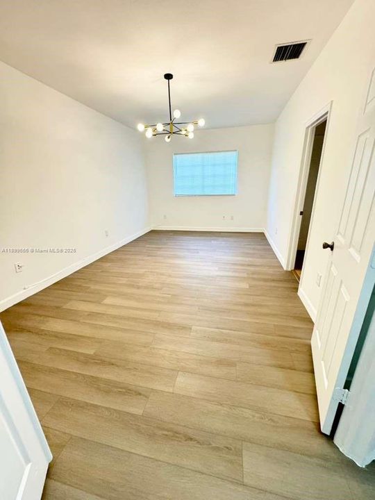 Active With Contract: $2,500 (3 beds, 2 baths, 1478 Square Feet)