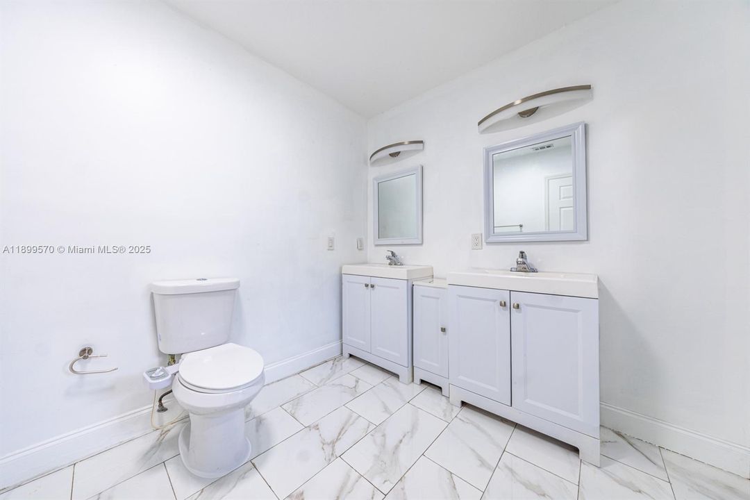 Recently Rented: $5,000 (6 beds, 4 baths, 2367 Square Feet)