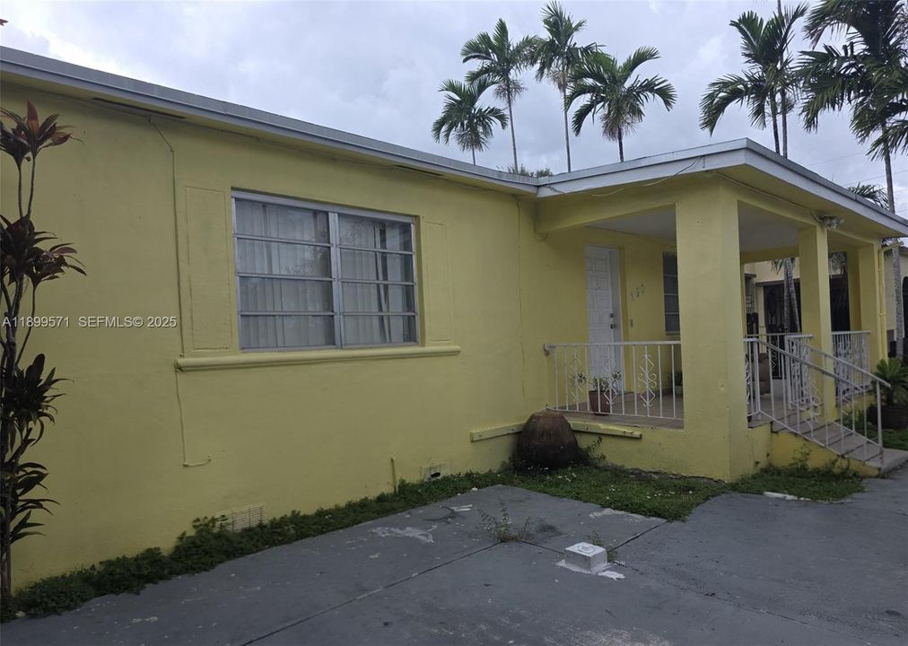 Front Exterior 3 Bedrooms | 2 Bathrooms