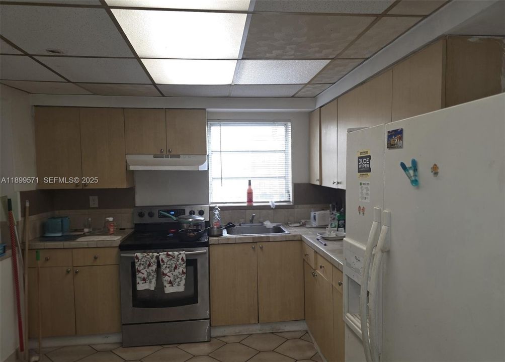 For Sale: $1,375,000 (0 beds, 0 baths, 3338 Square Feet)