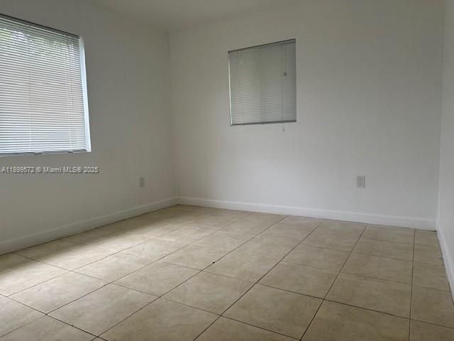 For Rent: $3,550 (4 beds, 2 baths, 1640 Square Feet)