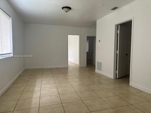 For Rent: $3,550 (4 beds, 2 baths, 1640 Square Feet)