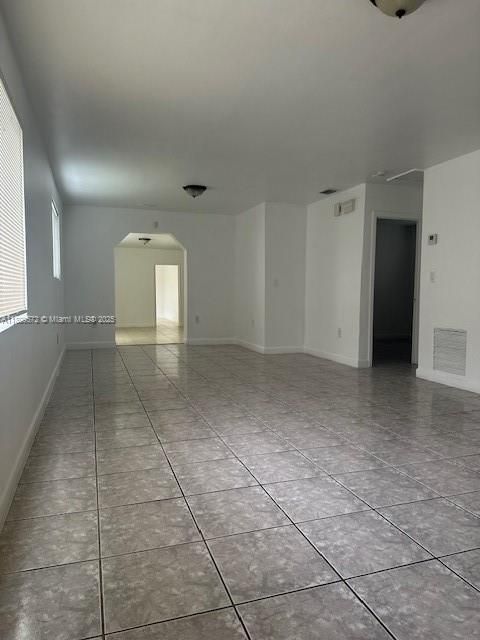 For Rent: $3,550 (4 beds, 2 baths, 1640 Square Feet)