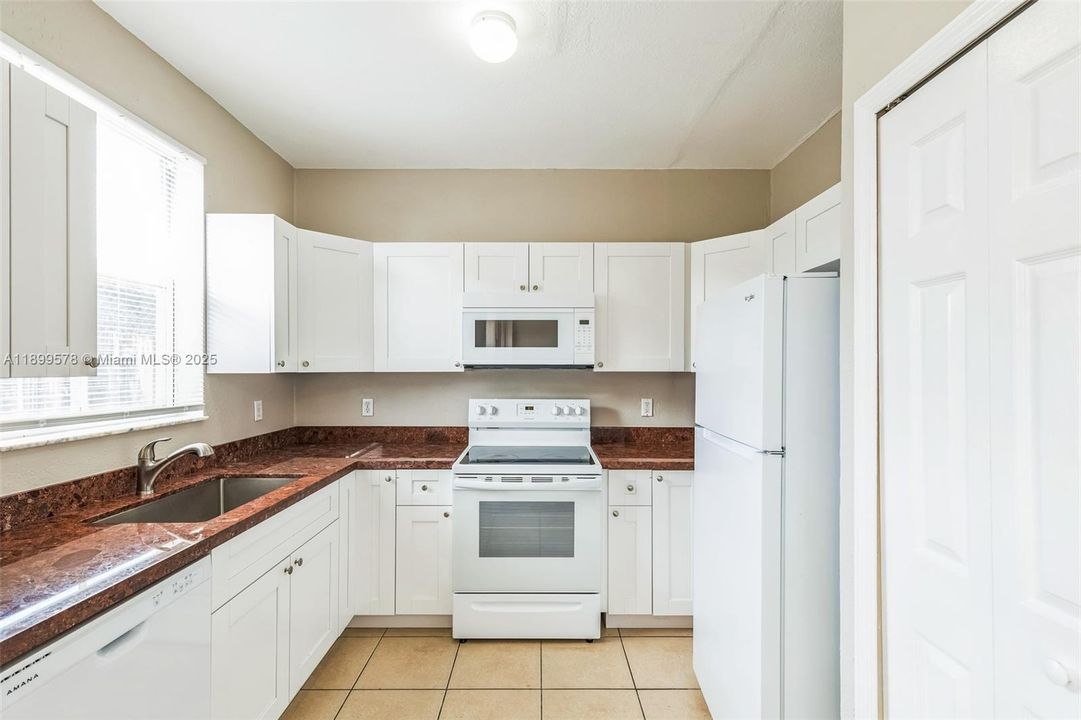 For Sale: $401,000 (4 beds, 2 baths, 1616 Square Feet)