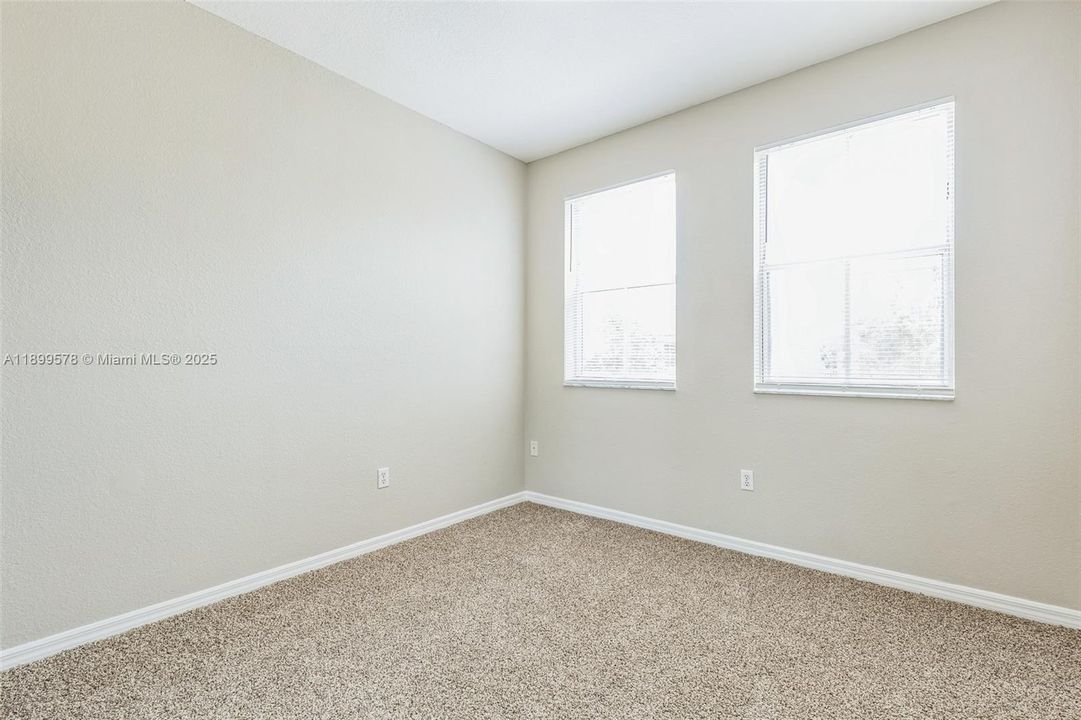 For Sale: $401,000 (4 beds, 2 baths, 1616 Square Feet)