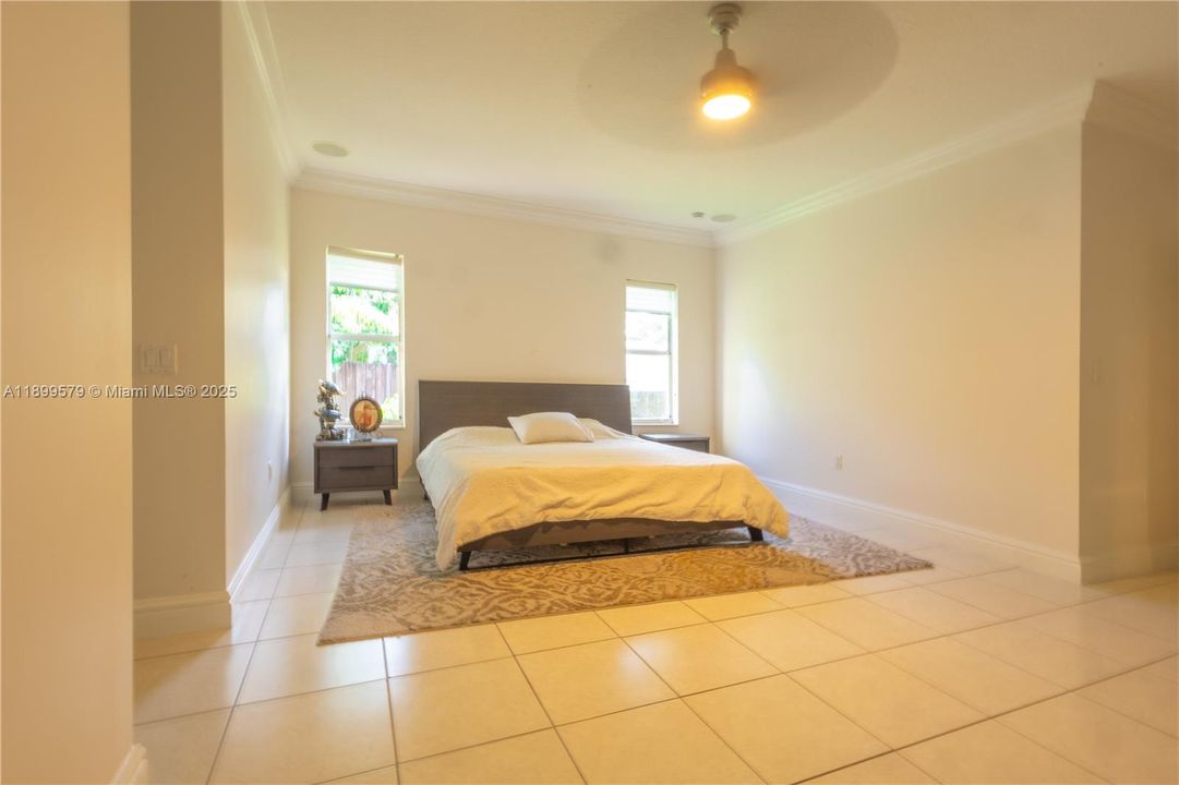 待售: $1,075,000 (4 贝兹, 3 浴室, 2790 平方英尺)