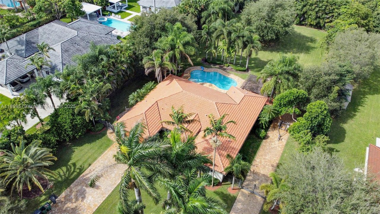 待售: $1,075,000 (4 贝兹, 3 浴室, 2790 平方英尺)