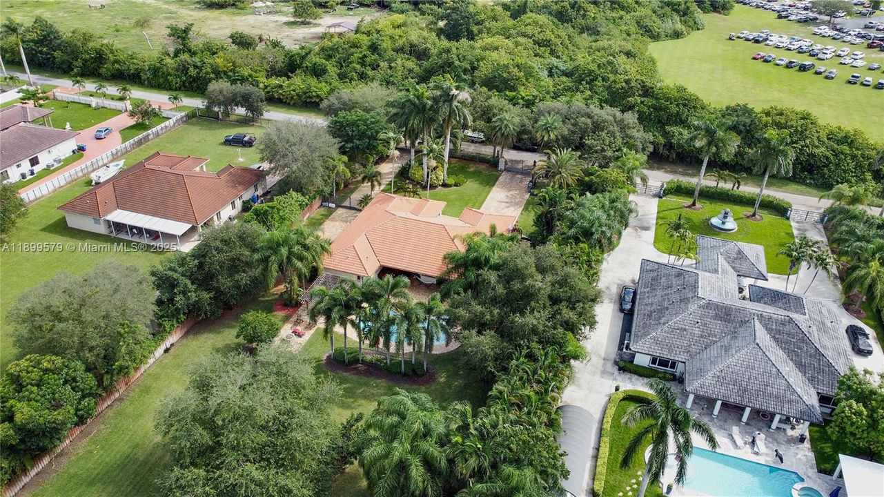 待售: $1,075,000 (4 贝兹, 3 浴室, 2790 平方英尺)