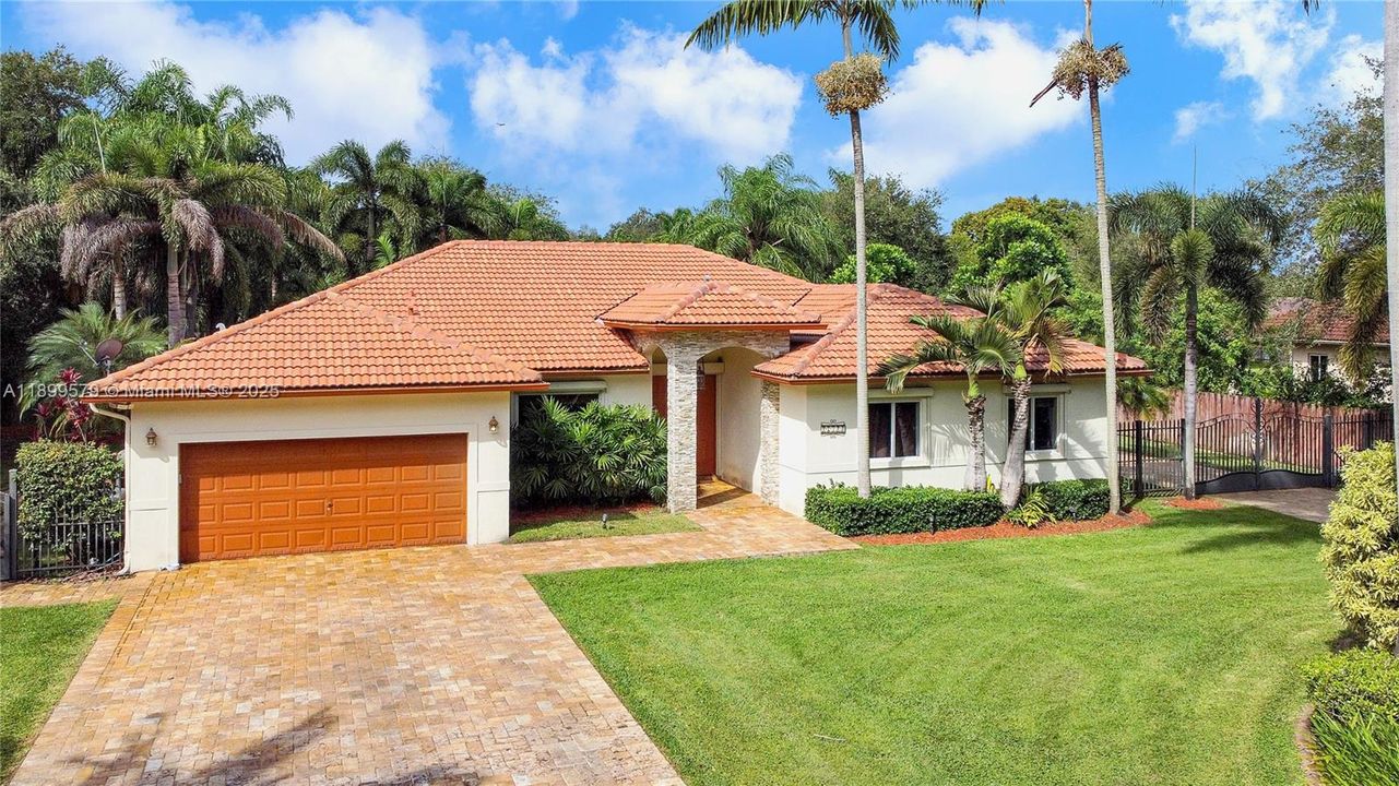 待售: $1,075,000 (4 贝兹, 3 浴室, 2790 平方英尺)