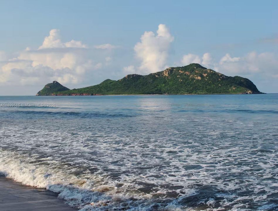 For Sale: $810,000 (0 beds, 0 baths, 0 Square Feet)