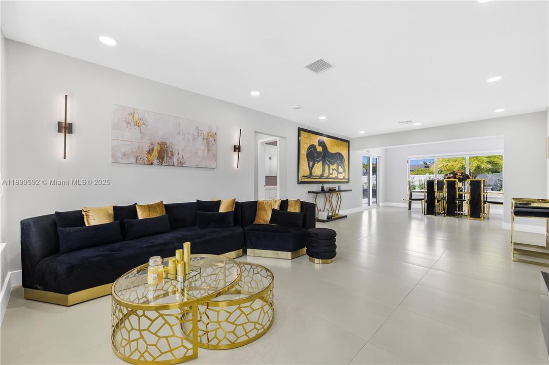 待售: $1,000,000 (3 贝兹, 2 浴室, 1460 平方英尺)