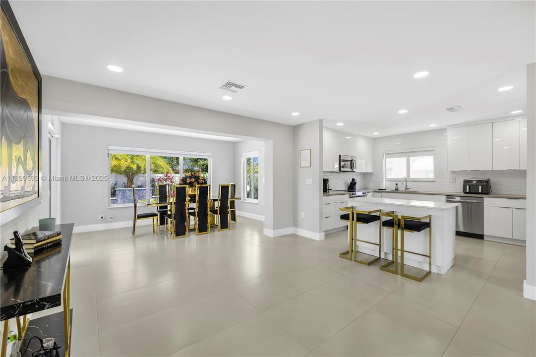 待售: $1,000,000 (3 贝兹, 2 浴室, 1460 平方英尺)